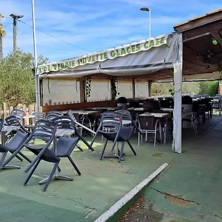 7 Pers Avec Terrasse - Api-1-52-1186 *